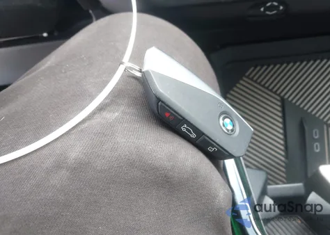 2025 BMW X3 30 xDrive из США, поврежденный, VIN 5UX53GP02S9Z98371